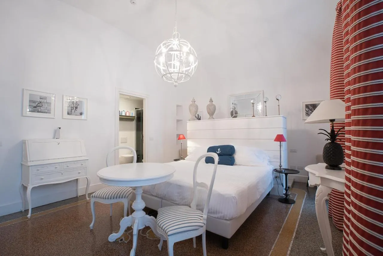 Hotel Marina Charming Rooms Finale Ligure