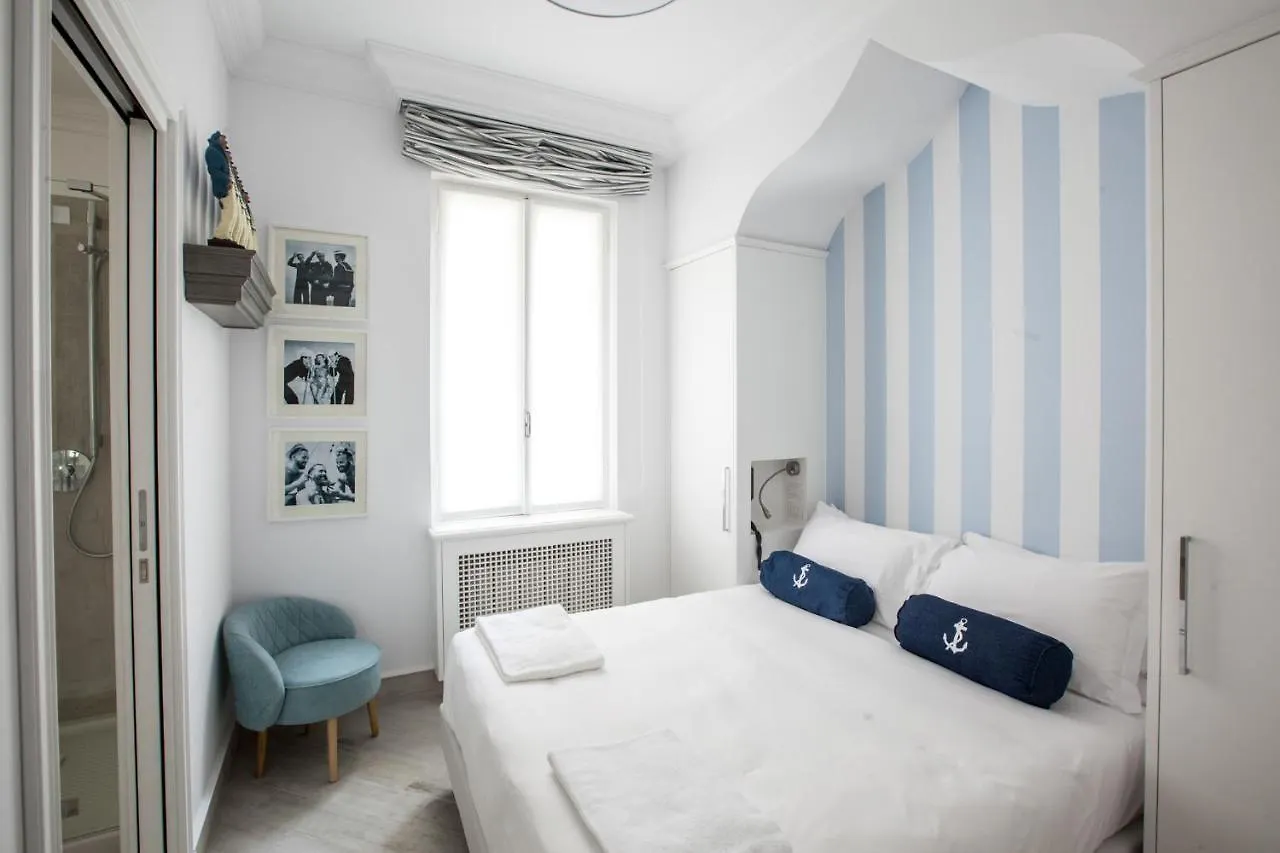 Hotel Marina Charming Rooms Finale Ligure 4*,