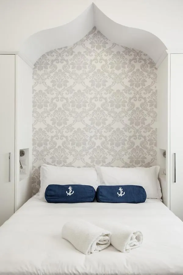 Hotel Marina Charming Rooms Finale Ligure
