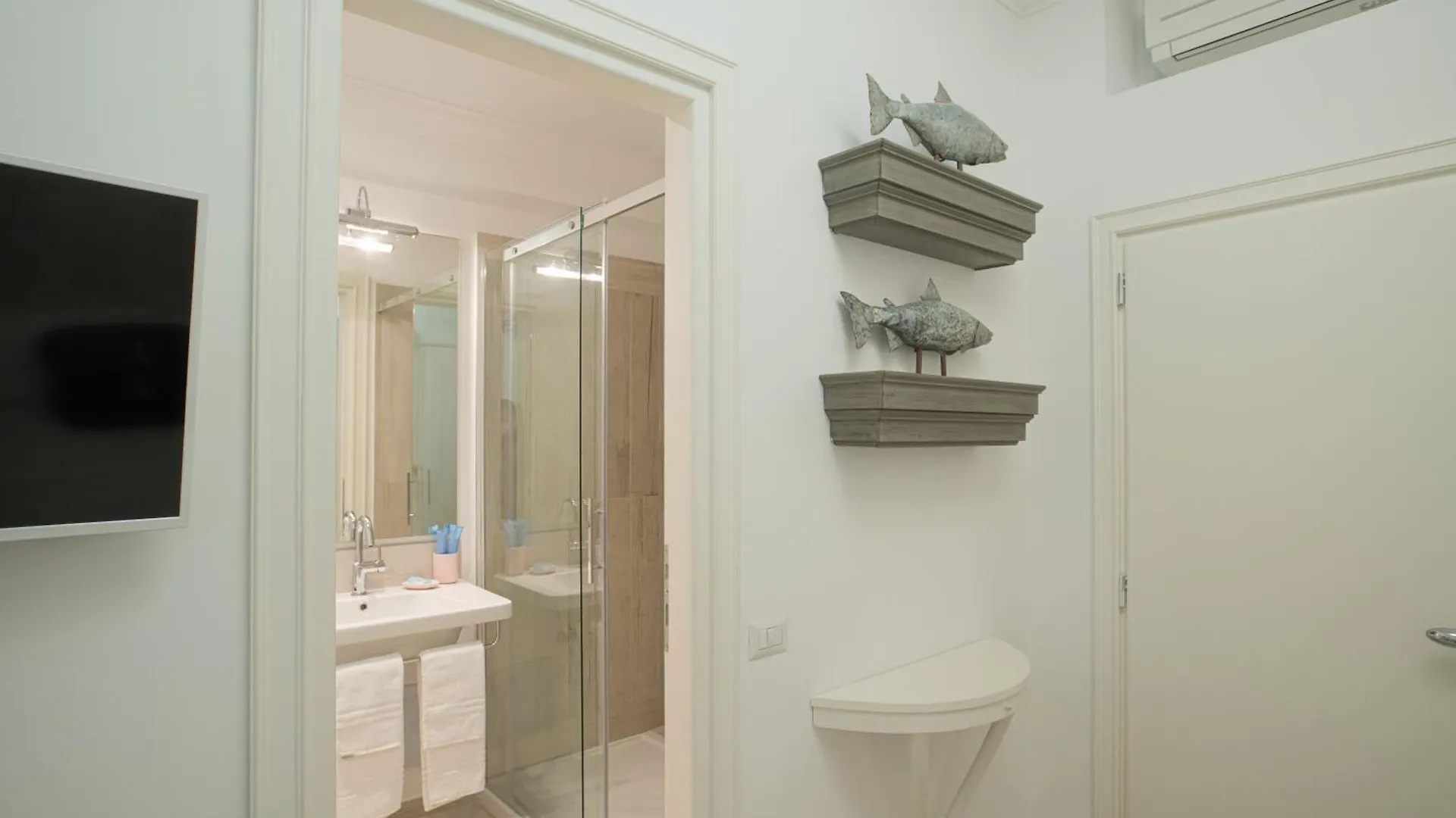 Hotel Marina Charming Rooms Finale Ligure