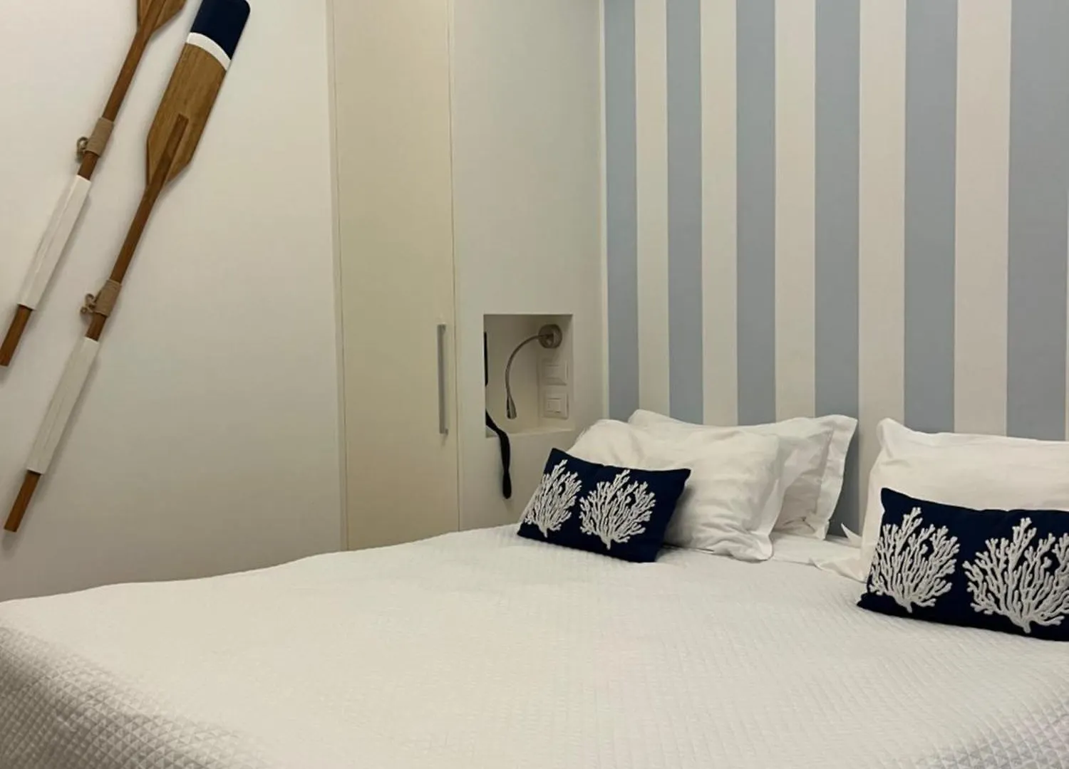Hotel Marina Charming Rooms Finale Ligure 4*,