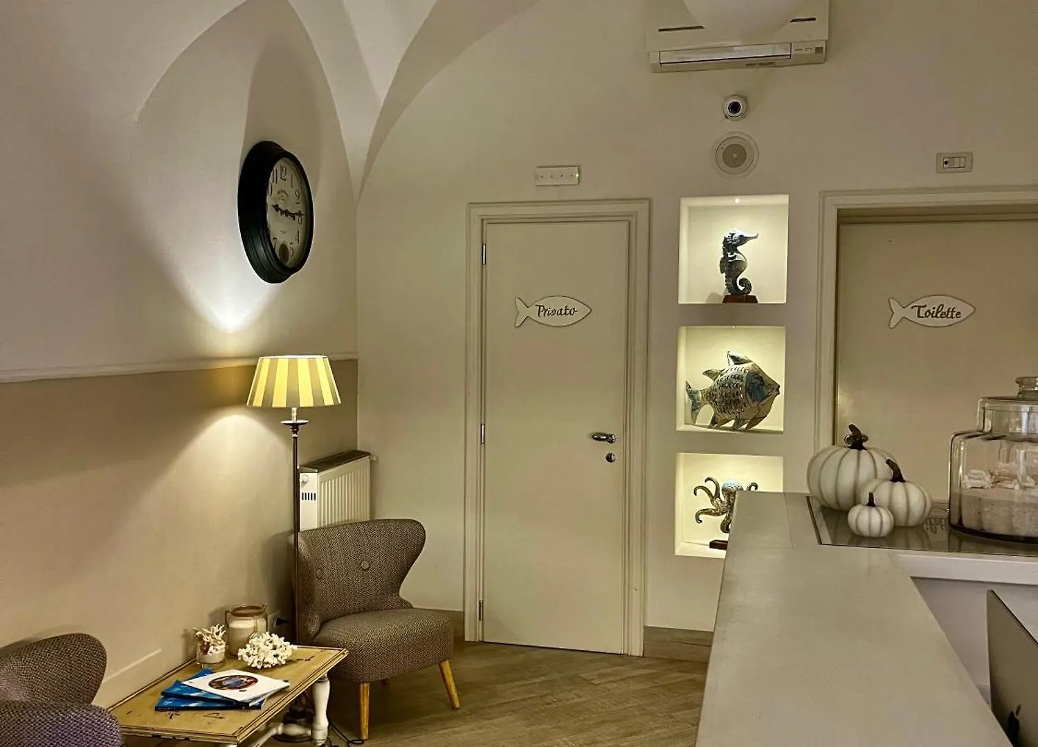 Hotel Marina Charming Rooms Finale Ligure 4*,